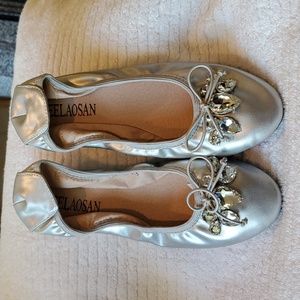 SILVERY 6.5 SOFT, STRETCHY BALLET SHOES
